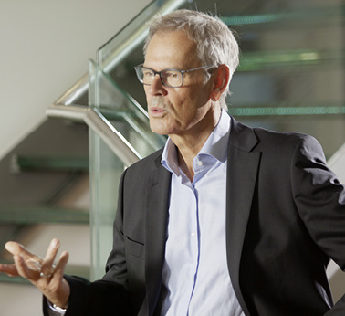 



Hermann Schüller, geschäftsführender Gesellschafter von Semcoglas
