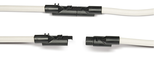 



Das steckbare fünfadrige Gummikabel am Motor wird bei der Standardbestellung durch ein 2,5 m Anschlusskabel aus PVC ergänzt.
