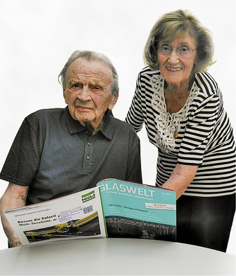 



Seit den 1960er-Jahren lesen die Eheleute Eberhard und Renate Strom die GLASWELT.
