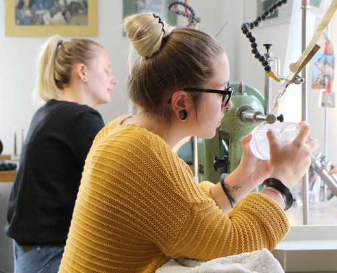 Am 23. März 2019 präsentiert sich die Glasfachschule Zwiesel für Interessierte und potenzielle Schüler.