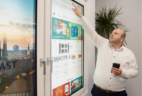 
Mit dem neuen Smart Window von Oknoplast können Benutzer ihr Fenster ganz einfach zum Surfen im Internet oder Abspielen von Inhalten nutzen.



