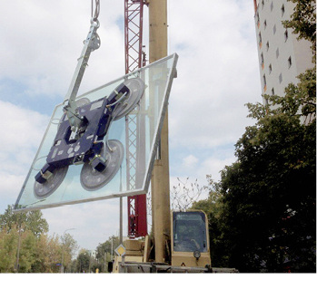 
Das Außengerät Clad-T nimmt Lasten bis 1000 kg auf.



