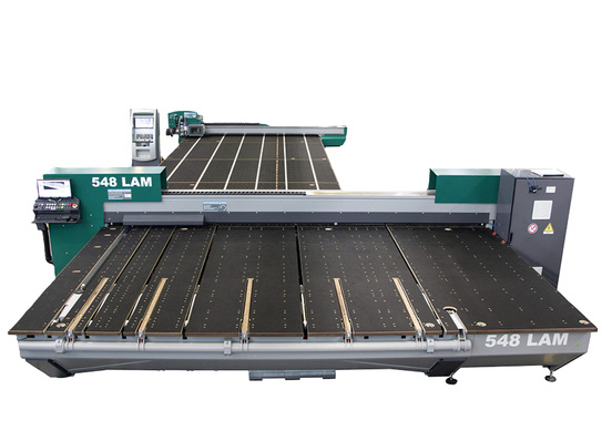 
Im VSG-Bereich konnte die Holpp-Gruppe die Zykluszeiten um 30 % verbessern. Der VSG-Schneidtisch 548 LAM von Bottero hat daran einen entscheidenden Anteil.



