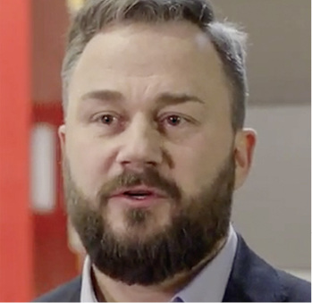 



Andre Urban ist geschäftsführender Gesellschafter des Rolladenhandels Porz in Köln.
