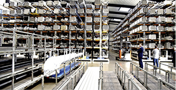 



Profillager beim Hersteller Fenstertechnik brand
