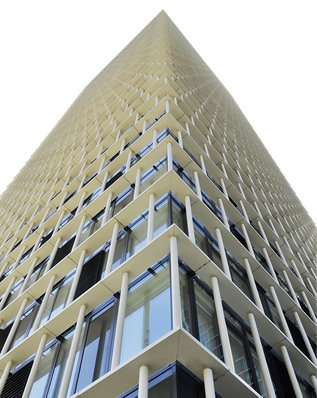 



Das markante dreidimensionale Außen-Skelett aus lackierten Aluminium-Profilen verleiht dem Stratosphere Tower nicht nur seine charakteristische Optik, sondern bietet auch einen Sonnenschutz.
