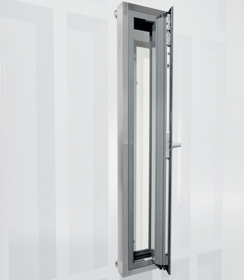 Für die populärste Öffnungsart Drehen gelang es Roto, Sonderbandseiten auf der Basis des “Roto AL Designo“ in ihrem Verfahrweg und Öffnungswinkel so zu begrenzen, dass die Lüftungsklappe quasi über einen integrierten Öffnungsbegrenzer verfügt.